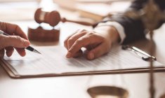 Héritiers : comment l’acte de notoriété confirme vos droits / iStock.com - seb_ra