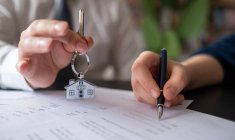 Le droit de préemption urbain : quand la mairie peut acheter votre bien avant tout le monde / iStock.com - Volkan ISIK