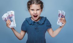 Quelles règles faut-il respecter lorsque l'on donne de l'argent de poche à son enfant ?( Crédits : Pexels)