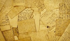 Collection de manuscrits : pourquoi la prudence est de mise pour les investisseurs / iStock.com - badahos