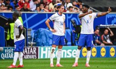 Pourquoi Deschamps a seulement choisi cinq milieux dans sa liste