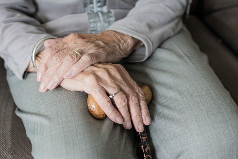 Une femme de 89 ans, décédée en avril 2026, a légué plus de 140.000 euros à deux communes de Charente-Maritime. Illustration. (sabinevanerp / Pixabay )