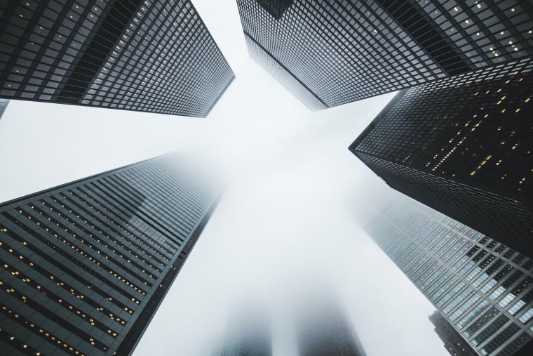 Ce sont des rel&acirc;chements des r&egrave;glementations financi&egrave;res qui ont &eacute;t&eacute; &agrave; l'origine de ces &eacute;v&eacute;nements, faisant g&eacute;n&eacute;ralement suite &agrave; des p&eacute;riodes d'innovations et de prosp&eacute;rit&eacute; du secteur financier. (Cr&eacute;dits: Unsplash - Matthew Henry)